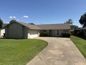 Building Photo - 1524 E Park Blvd