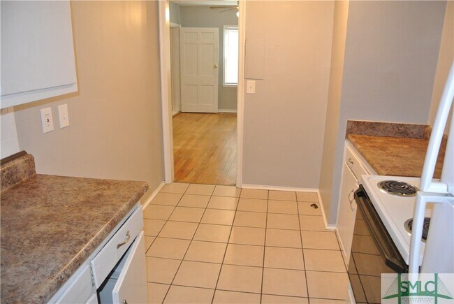 Building Photo - 103 Hibiscus Ave