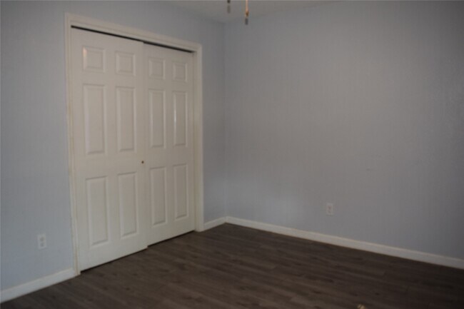 Building Photo - 3310 Little Farms Ct
