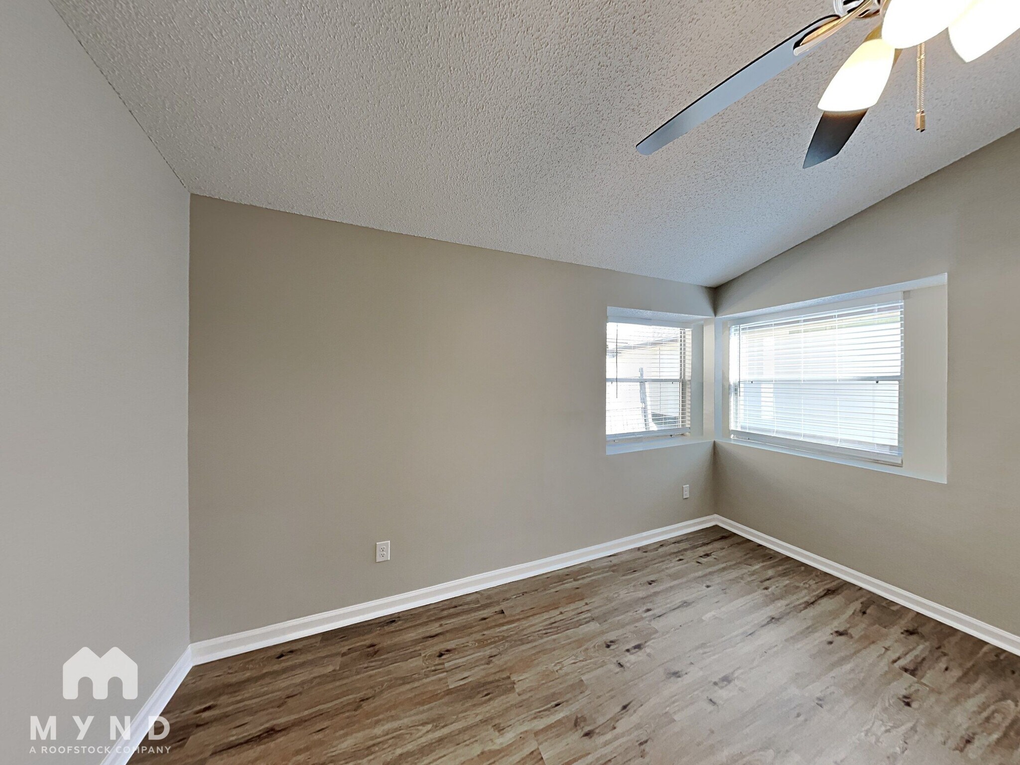 Building Photo - 2451 Townsquare Dr