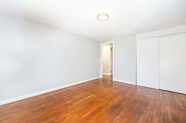 Building Photo - 99 Fuller Dr