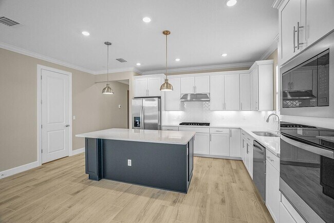Building Photo - 8360 Beagle Ter
