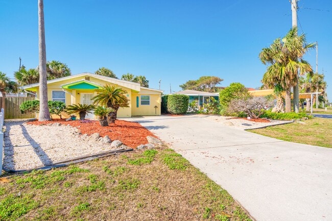 Building Photo - COMING SOON - Live Like You're on Vacation...