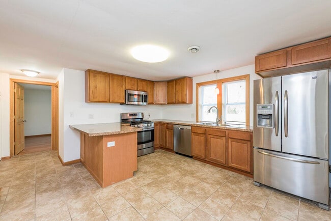 Building Photo - 10605 39th Ave