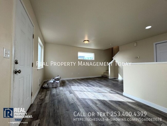 Building Photo - 4523 S Junett St