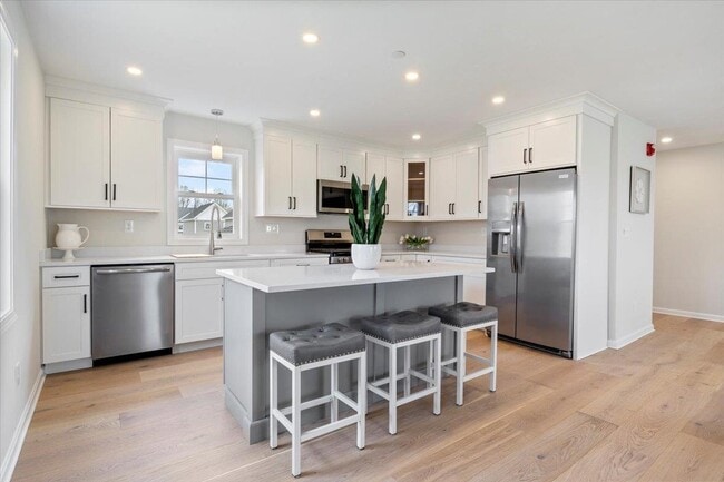 Building Photo - 26-3 Regency Cir