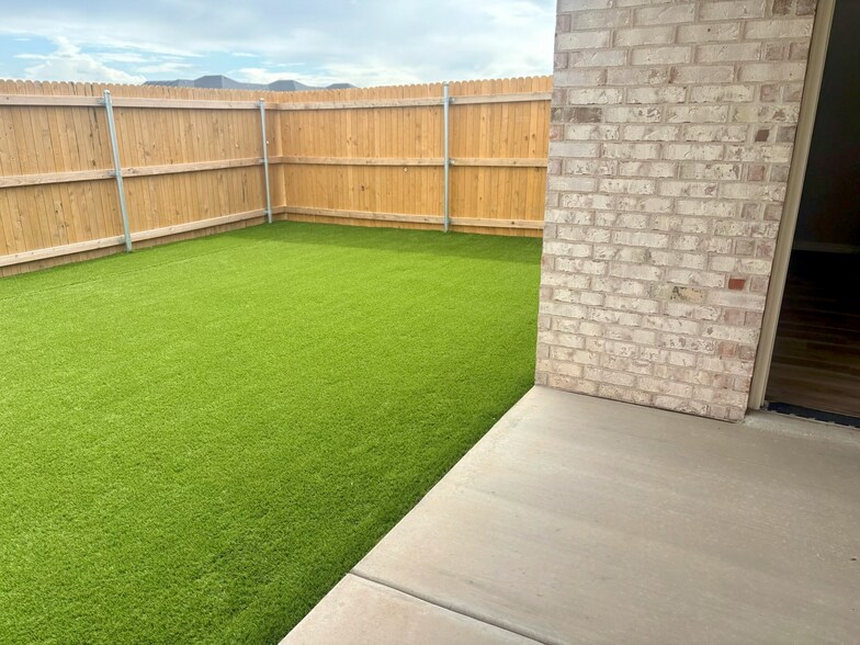 Building Photo - 11075 Tierra Santa Dr