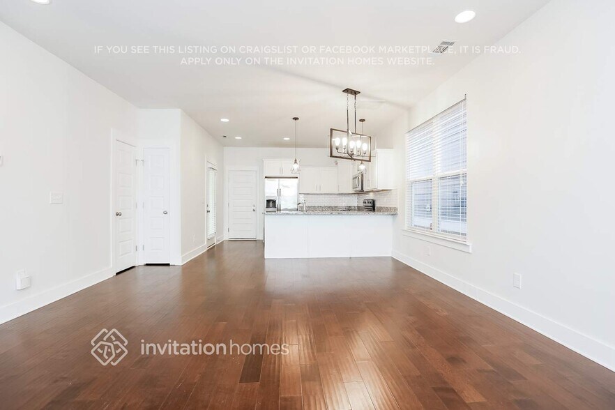 Building Photo - 1346 Sula Dr