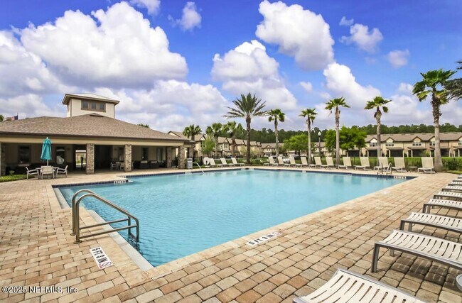 Building Photo - 7028 Beauhaven Ct