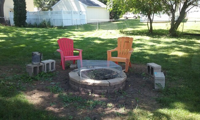 Fire pit - 48 Sherman Pl