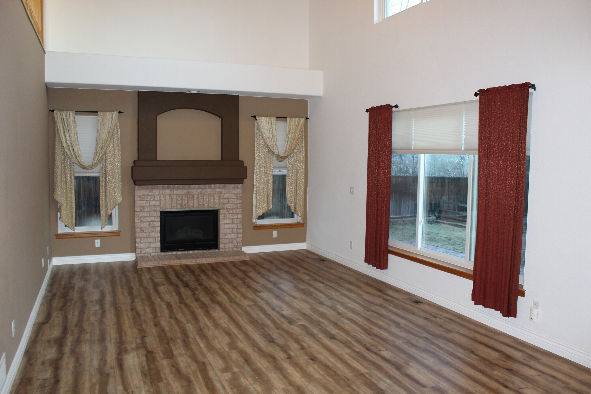 Family Room - 2720 South Cole Court