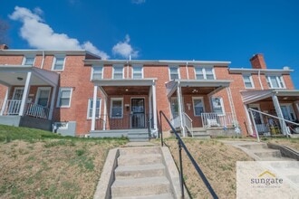 Building Photo - 1444 Meridene Dr