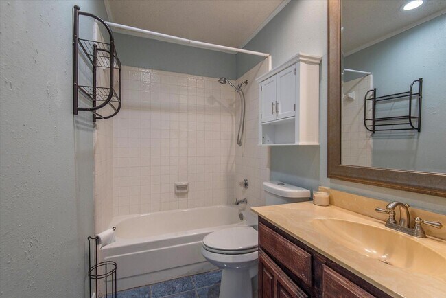 Building Photo - Now available for immediate move-in!
