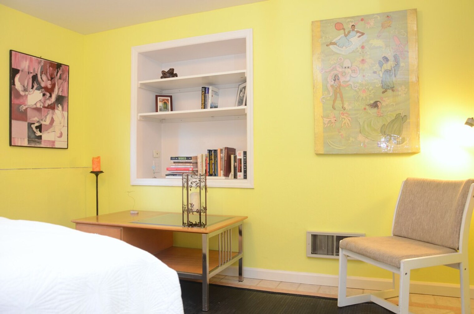 Building Photo - 210 27th Ave E