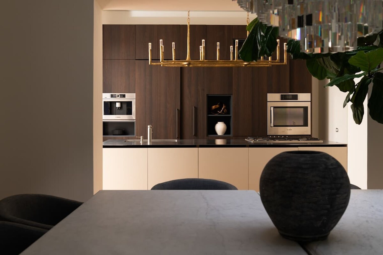 Building Photo - 22 E Elm St