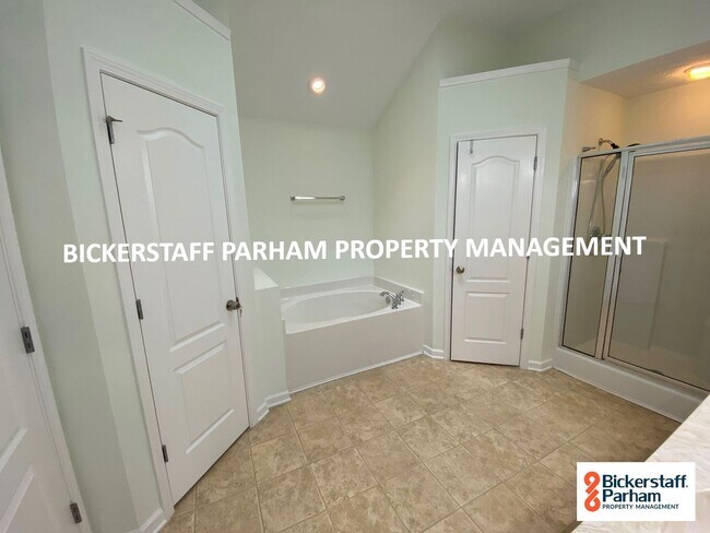 Building Photo - 4613 English Ivy Dr