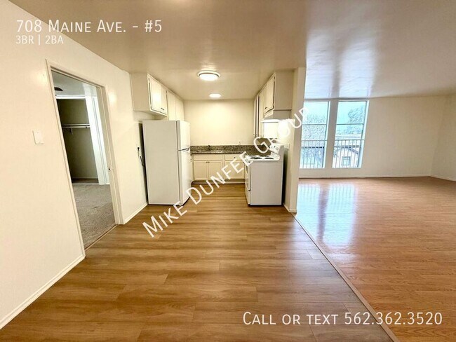 Building Photo - 708 Maine Ave