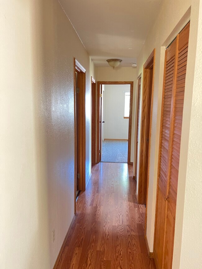 Building Photo - 2705 S 79th Ave
