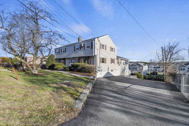 Building Photo - 72 Cambridge Rd