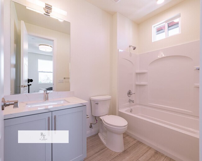 Building Photo - Whitmore Villa.