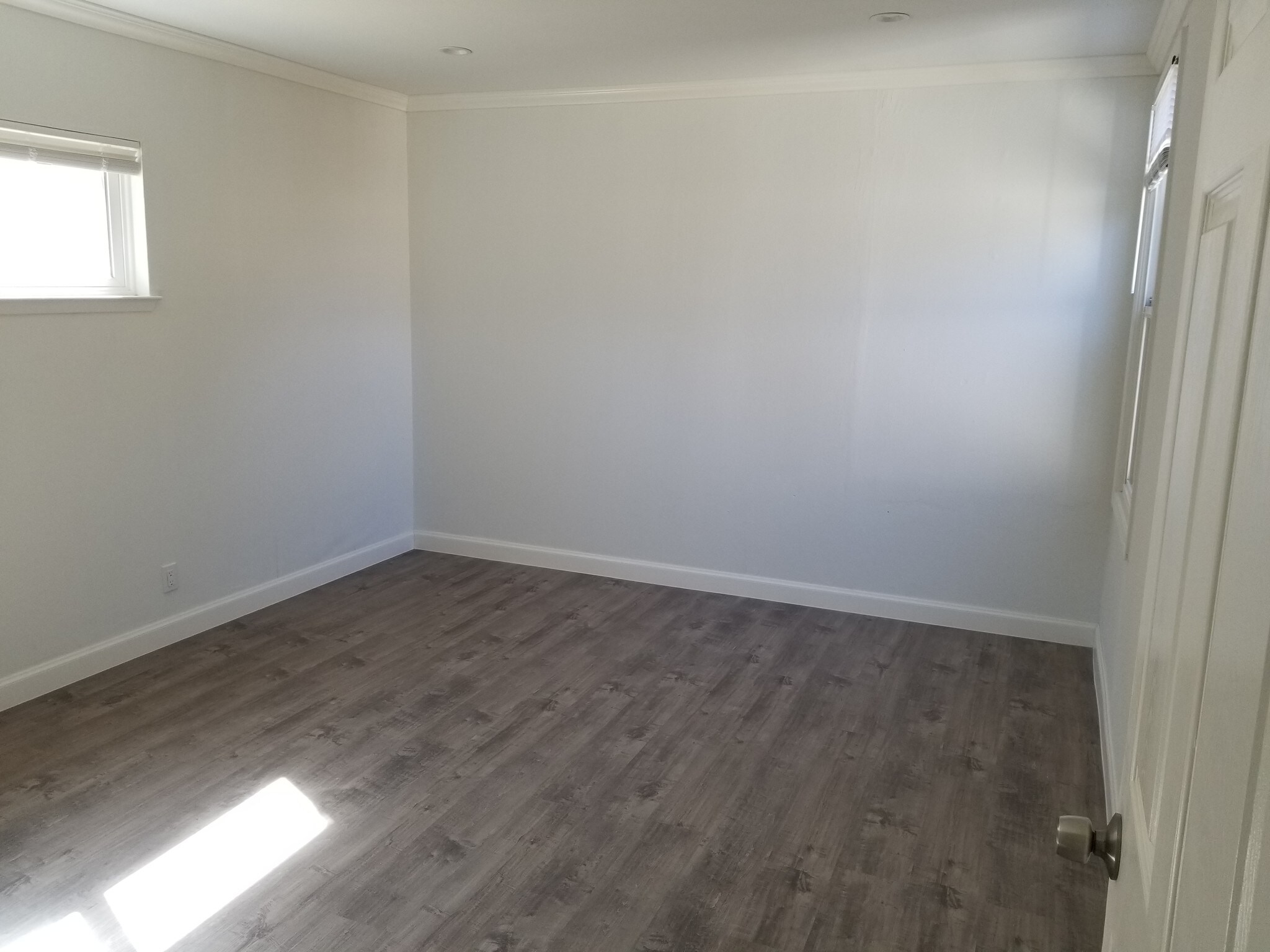 Bedroom 1 - 9 Broadway