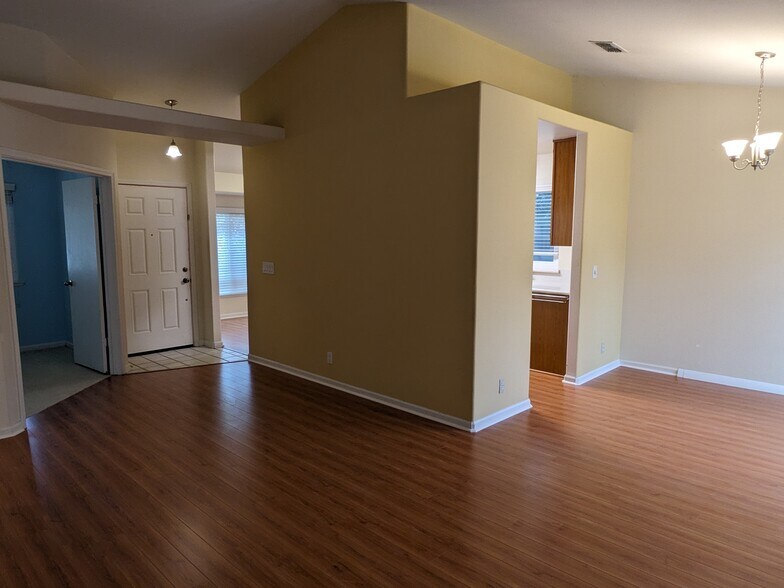 Building Photo - 224 Berry Oak Ct