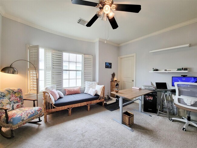 Building Photo - 1421 Bremond St