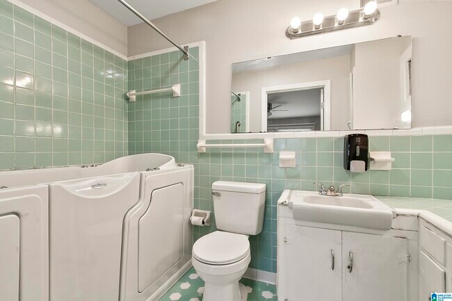 Building Photo - 243 Cedar Crest