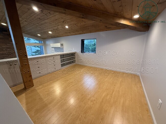 Building Photo - Two Bedroom Carmel Highlands Enclave with Ocean Views