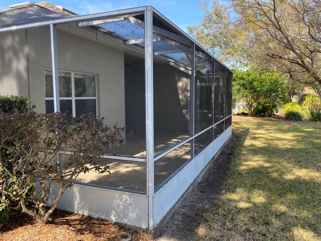 Building Photo - 10 Tanglewood Ct
