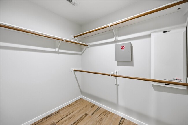 Building Photo - 1603 Brazos Gate Dr