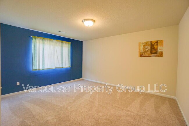 Building Photo - 2273 S Red Tail Loop