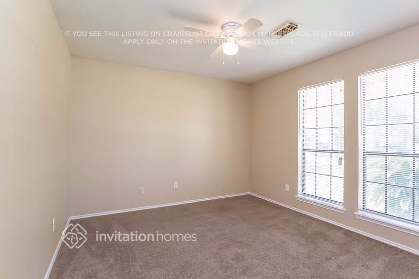 Building Photo - 11510 Labarre Dr