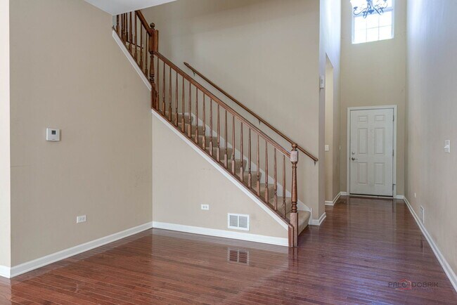 Building Photo - 790 Oak Hollow Rd