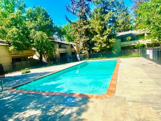 Community pool - 2144 Northwood Cir