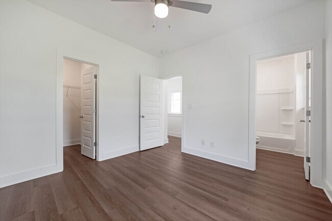 Building Photo - 232 Huntley Knl Pl