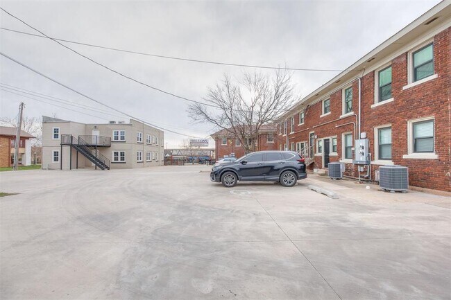 Building Photo - 207 NW 23rd St