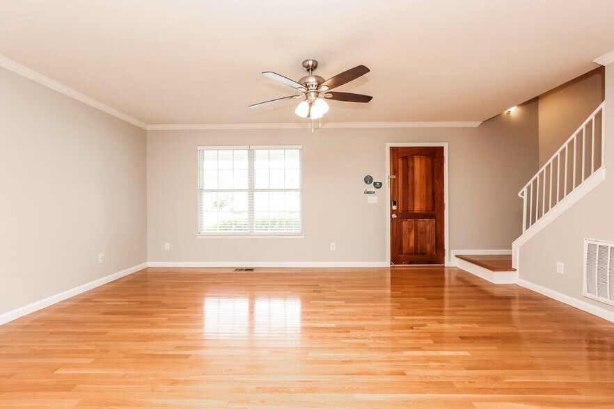Building Photo - 4088 Hollis Hill Dr