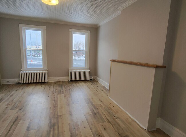 Building Photo - 3 Bedroom Apartment - Kingston, NY