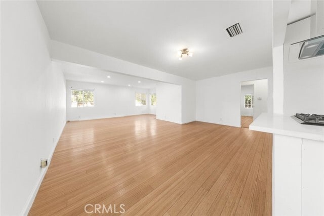 Building Photo - 19148 Saticoy St