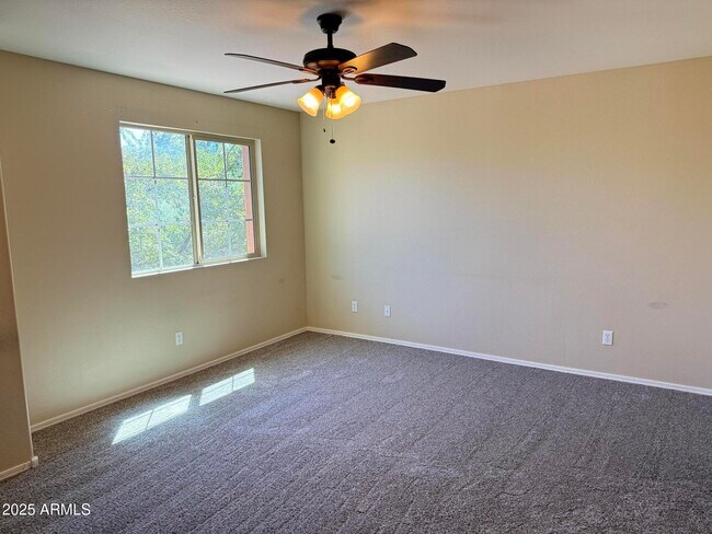 Building Photo - 2062 E Heartwood Ln