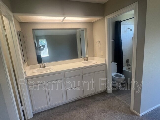 Building Photo - 1230 Mohr Cir