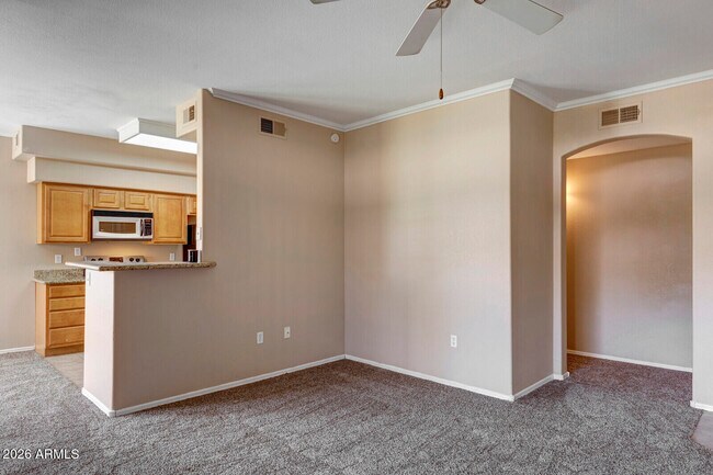 Building Photo - 5335 E Shea Blvd