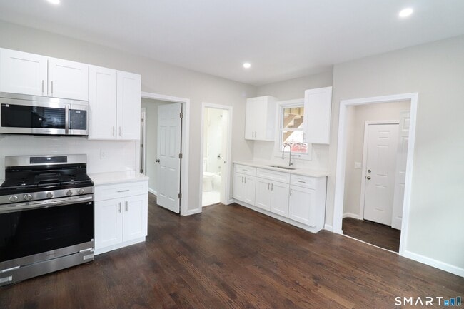 Building Photo - 354 Beechmont Ave