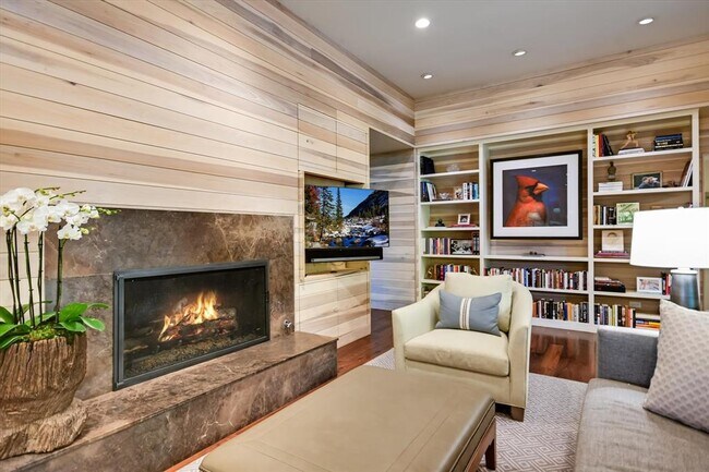 Building Photo - 3423 Mt Barker Dr