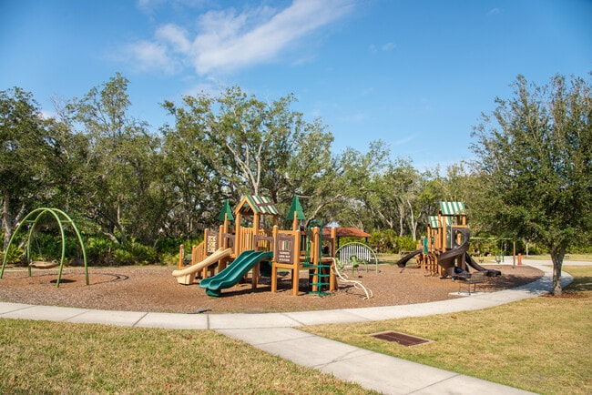 Building Photo - 1932 Red Canyon Dr