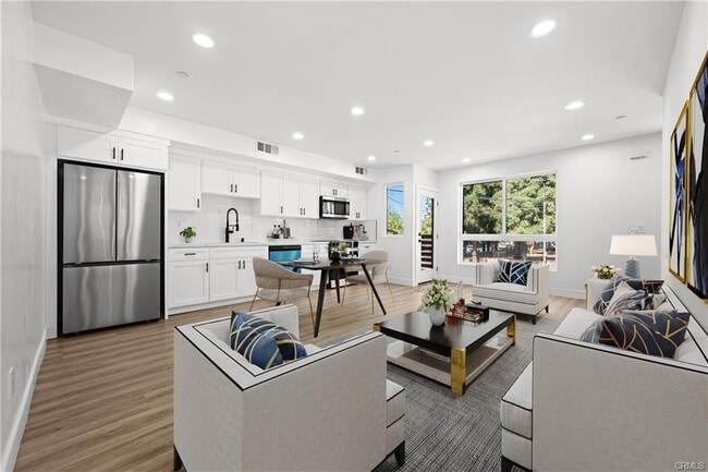 Building Photo - 6704 1/2 Kester Avenue, Los Angeles, CA 91...