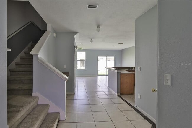 Building Photo - 9815 Carlsdale Dr