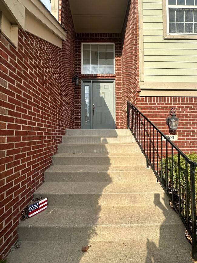 Building Photo - Spacious 2BR/2BA Townhome in Cobblestone For Rent - Two Car Garage!