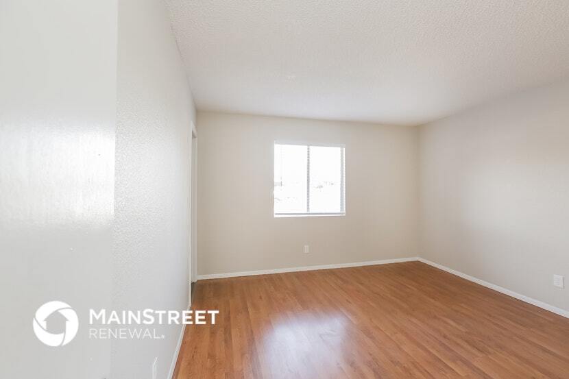 Building Photo - 2807 N 45th Dr